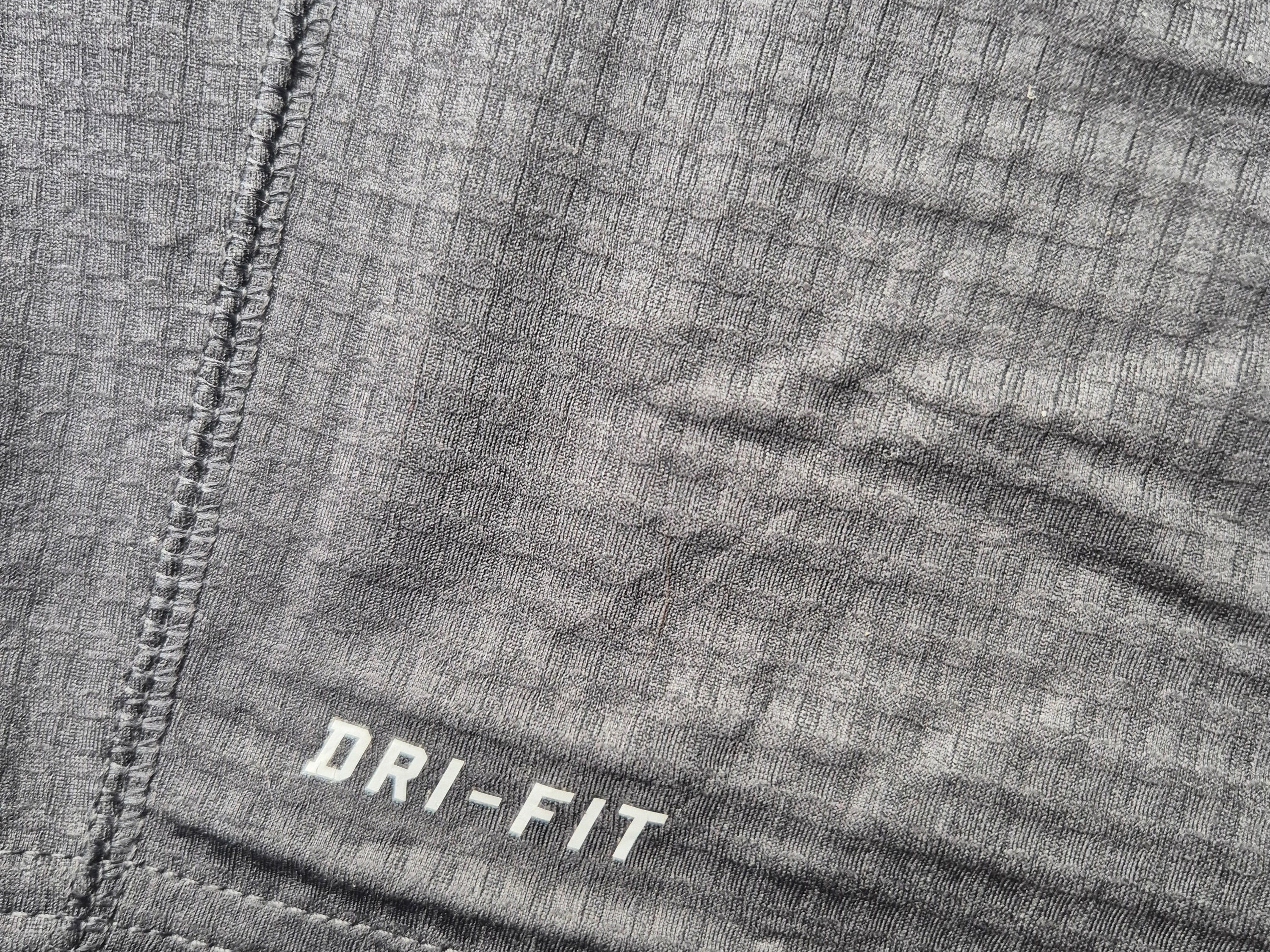 Nike Training Top Grey Quarter Zip (M)