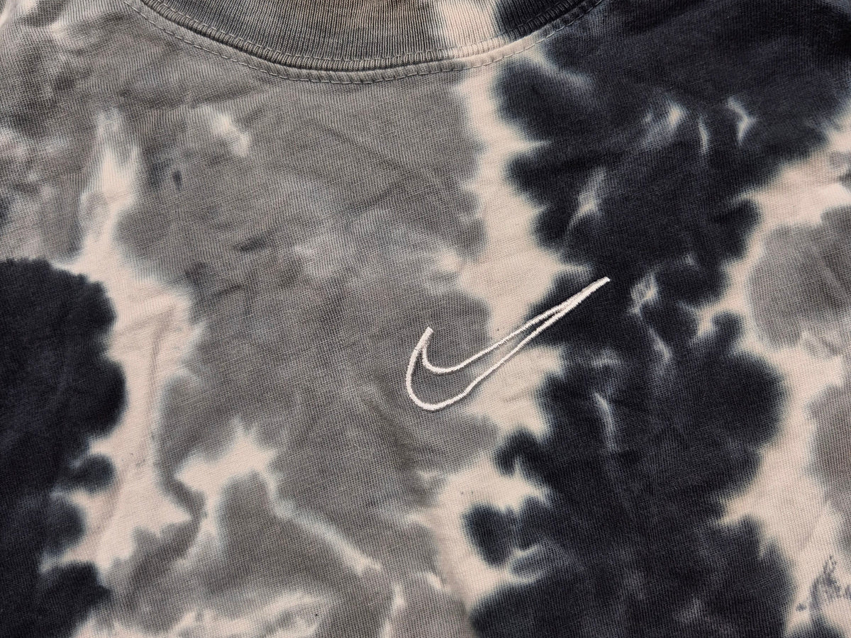 Nike Swoosh Tie Dye T-Shirt  (L/XL) Schwarz Grau Batik