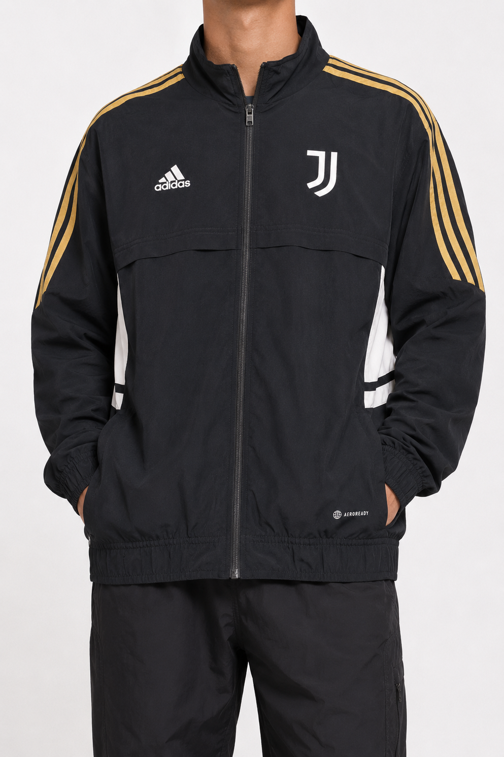 Adidas Juventus Track Jacket Black Gold (M)