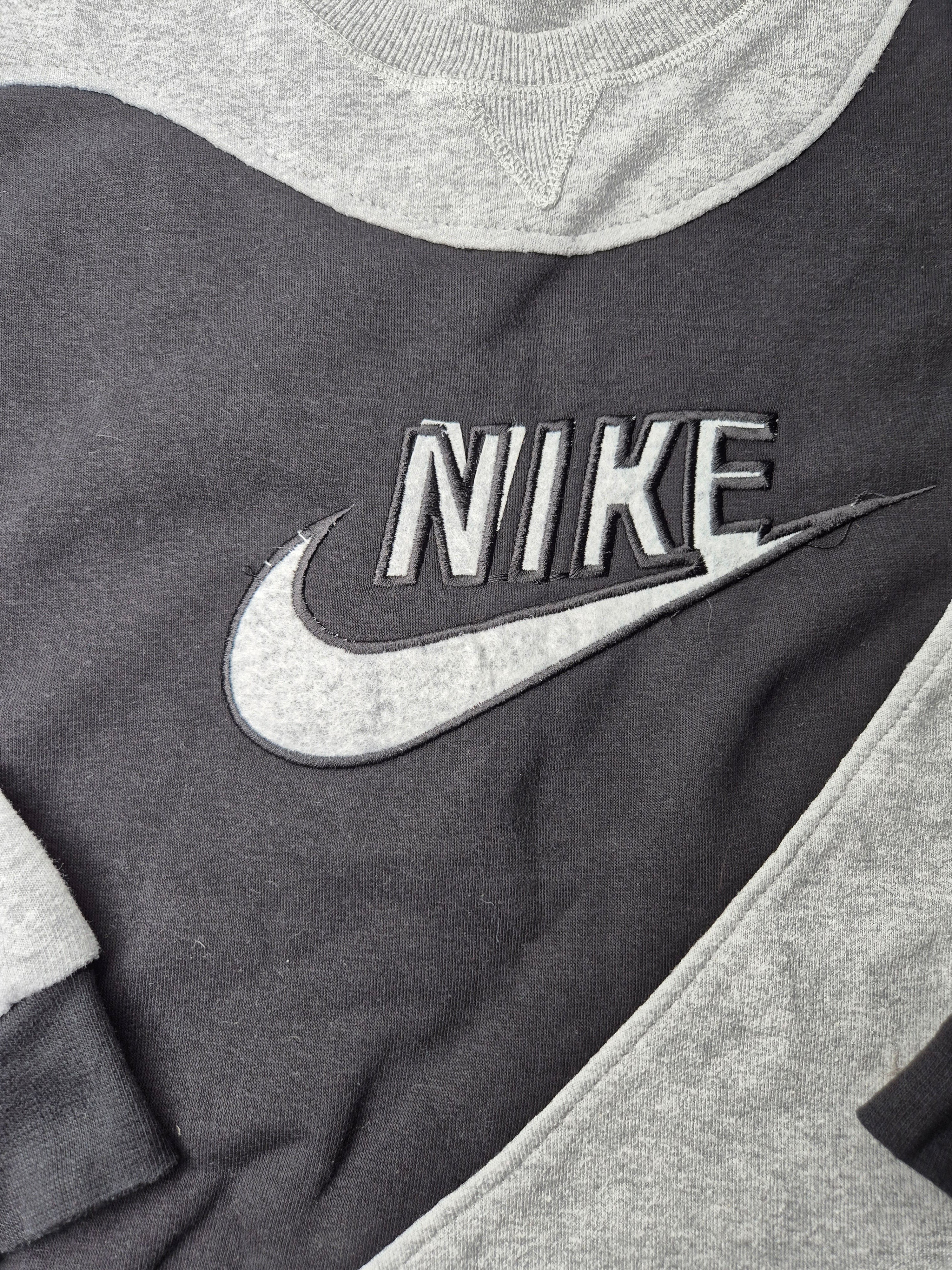 Nike Reworked Sweater Grey Black Vintage (L)