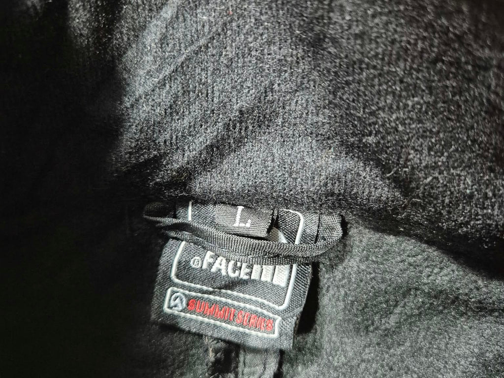 The North Face Summit Series HyVent Jacke Schwarz (L)